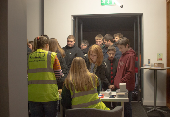 Web Banners - Volunteers - 571 x 394px-14